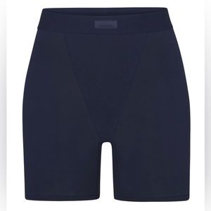 SKIMS NAVY BOYFRIEND BOXER XS NWT